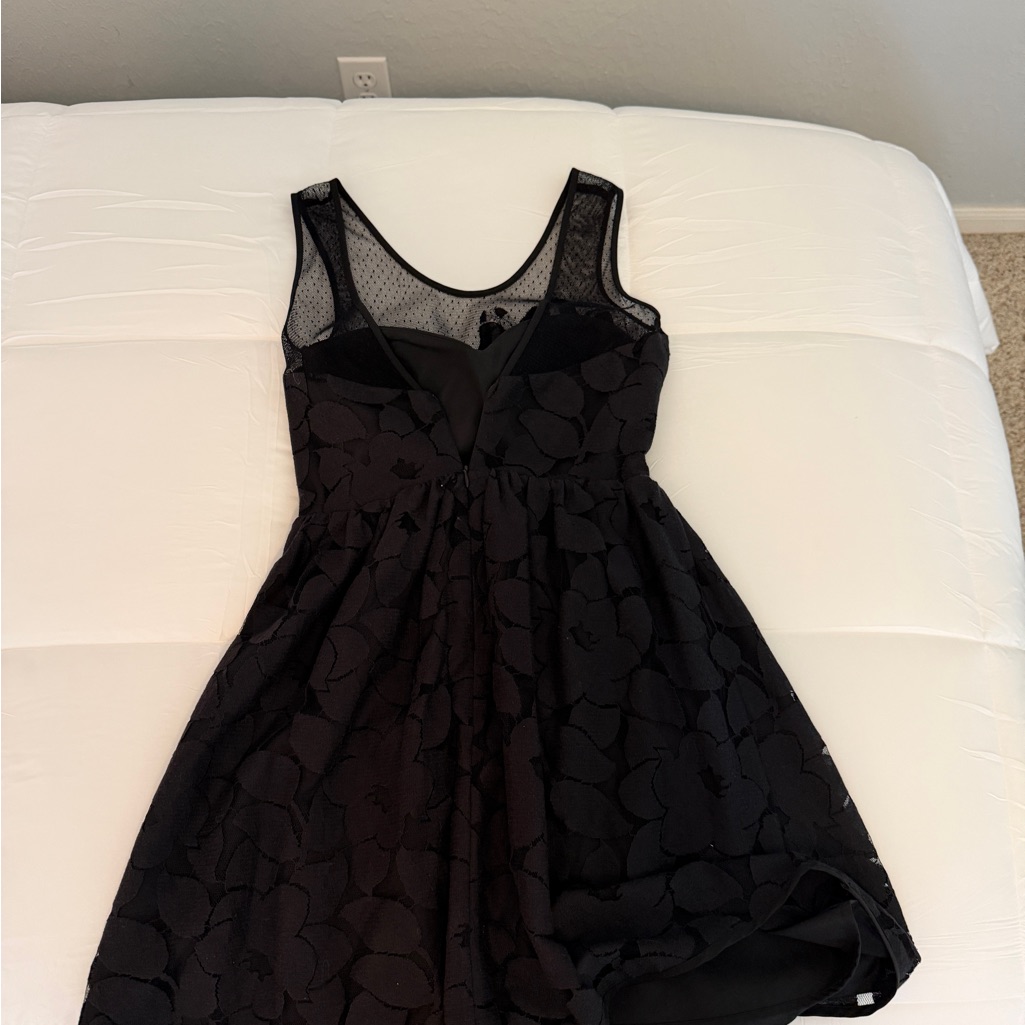 Bcbgeneration Black Mesh Floral Dress Sz 0